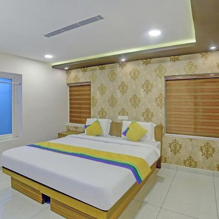 Treebo Trip Majestic Inn Thampanoor Thiruvananthapuram Exteriér fotografie