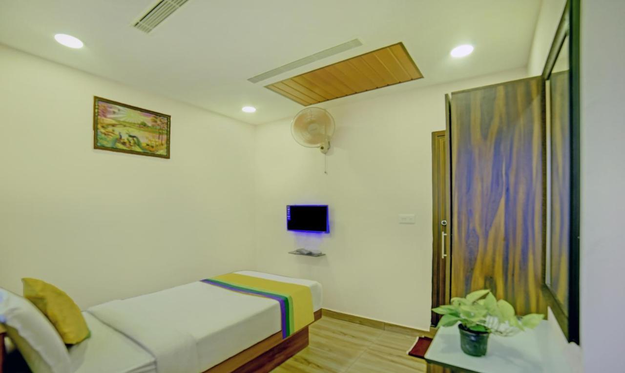 Treebo Trip Majestic Inn Thampanoor Thiruvananthapuram Exteriér fotografie