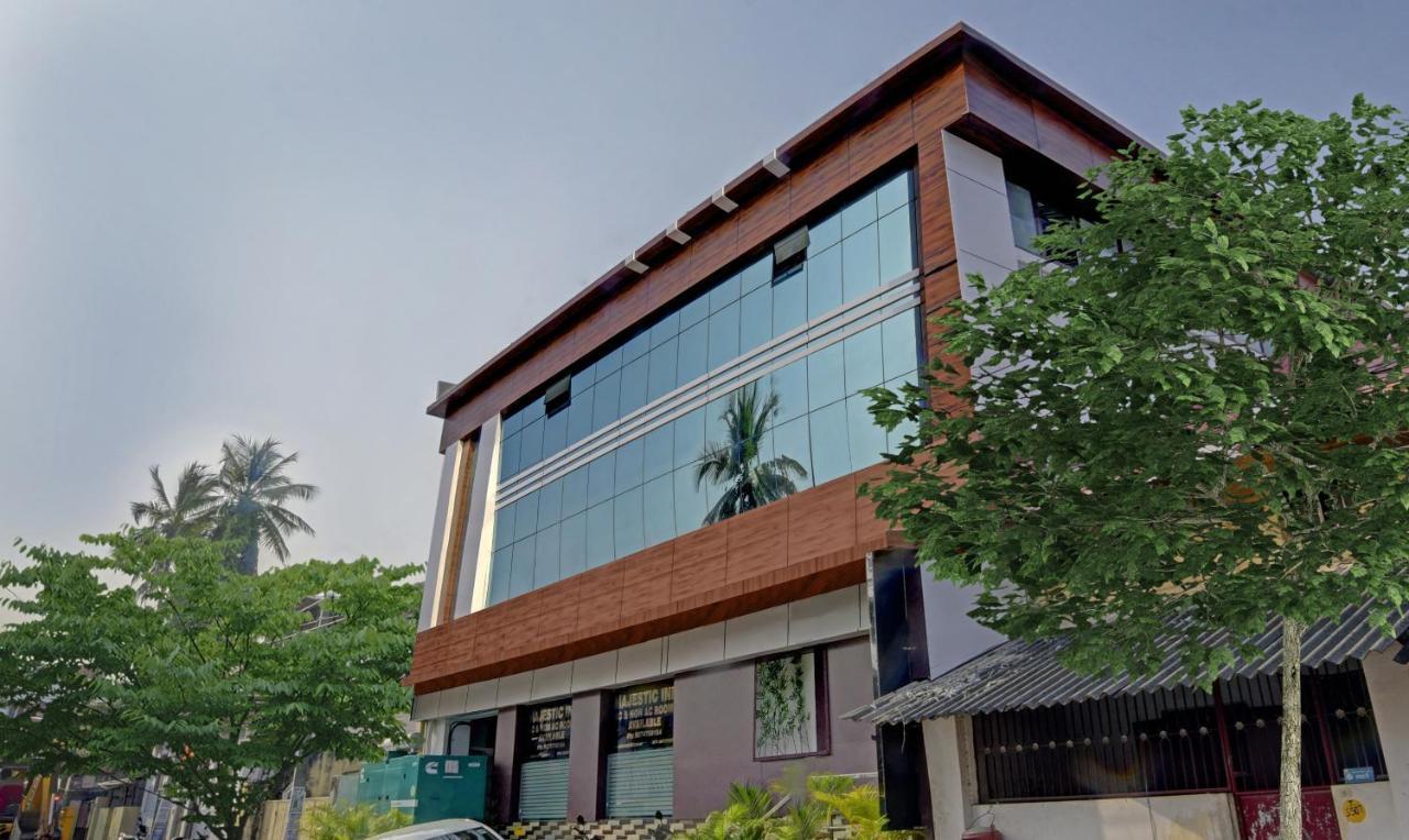 Treebo Trip Majestic Inn Thampanoor Thiruvananthapuram Exteriér fotografie